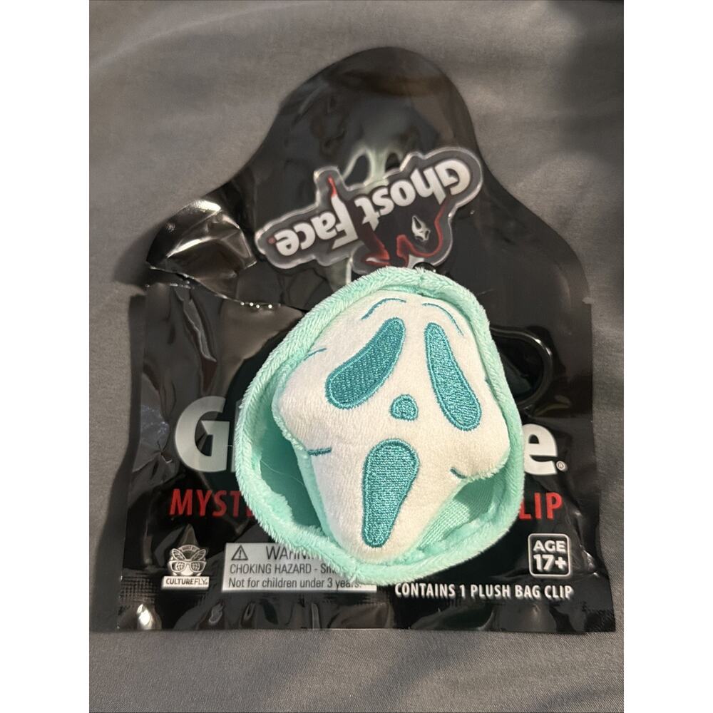🔥Culturefly Ghost face Mystery Plush Bag Clip BNWT🔥